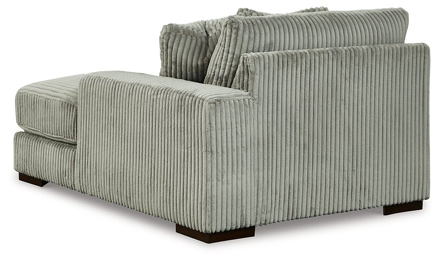 Lindyn 3-Piece Sectional with Chaise
