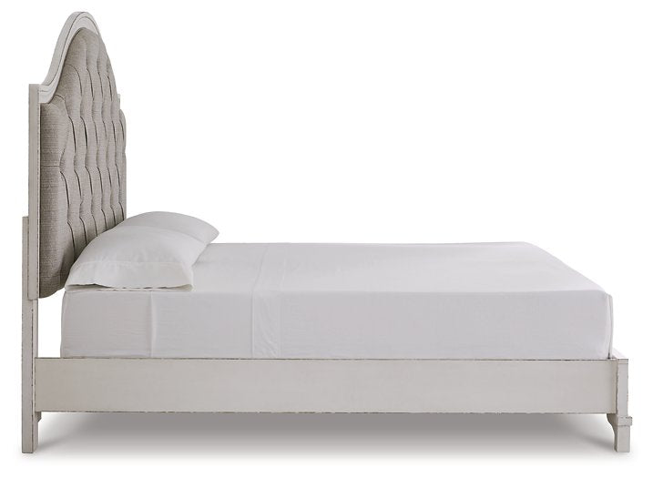 Brollyn Upholstered Bed - Fash-N-Home (NY)